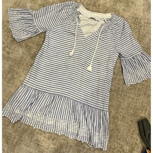 Vineyard Vines  Womens Size 10 Tiamo Striped Eyelet Dress Beach Blue White